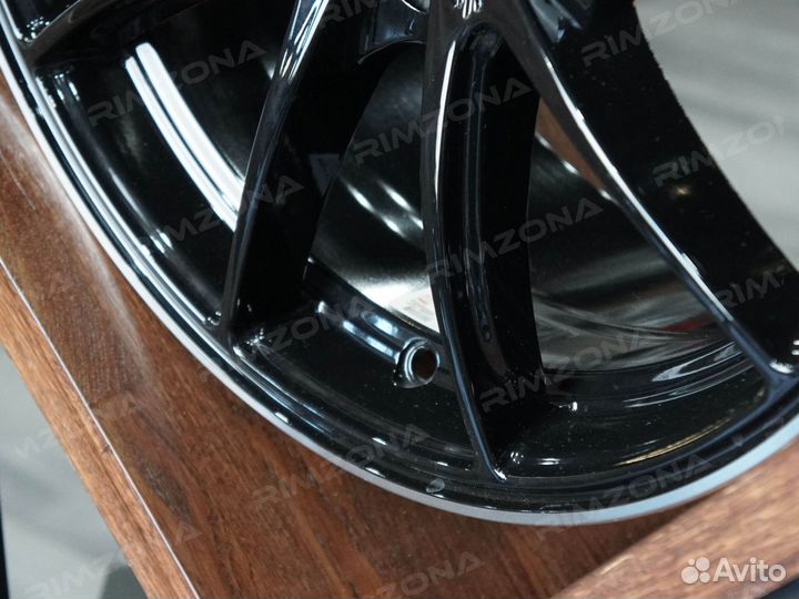 Литые диски Rays R18 для Audi. Арт2133