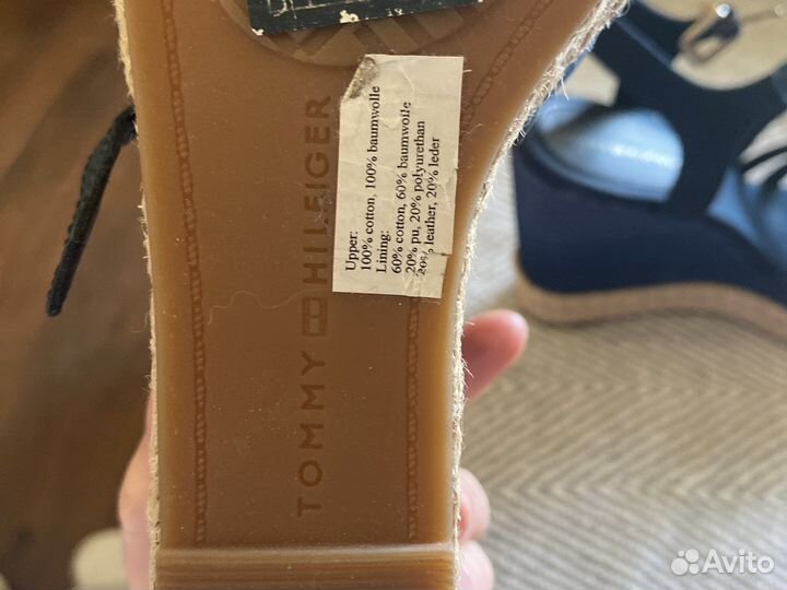 Босоножки новые 36