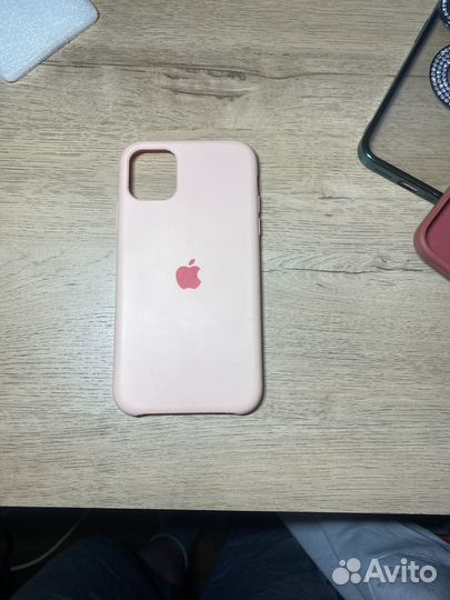 Чехол на iPhone 11