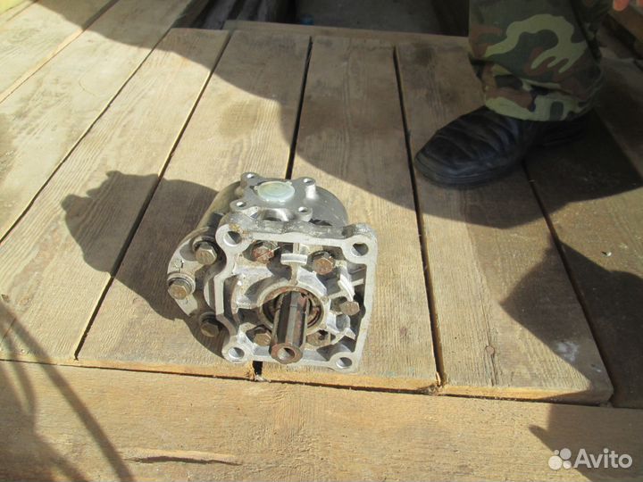 Насос для трактора