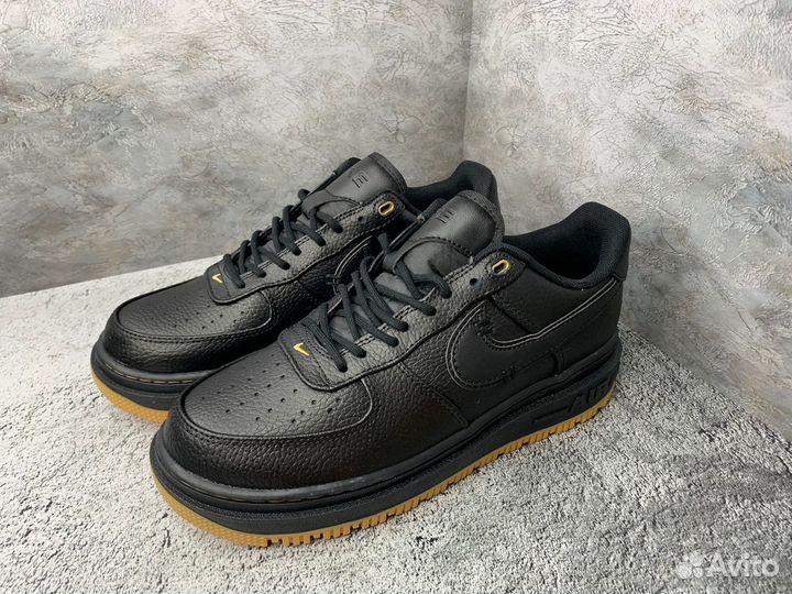 Кроссовки nike air force 1 luxe