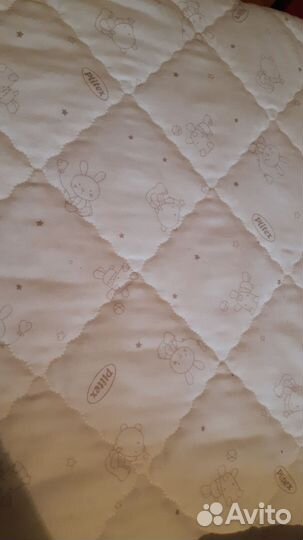 Детская кроватка с матрасом и бортиками