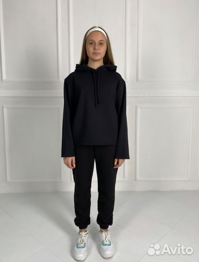 Спортивный костюм женский