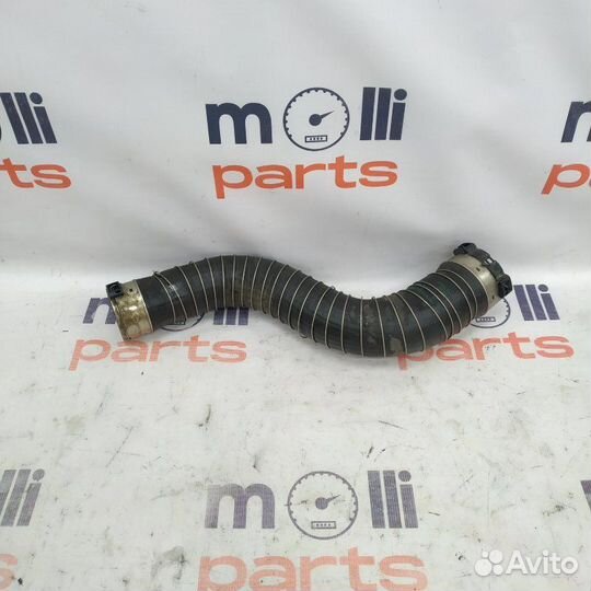 Патрубок интеркулера Bmw 520D G30 2019