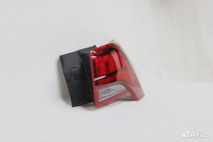 Фонарь правый внешний Hyundai Santa Fe 4 TM
