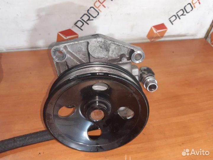 Насос гидроусилителя руля Mercedes Ml W164 M273