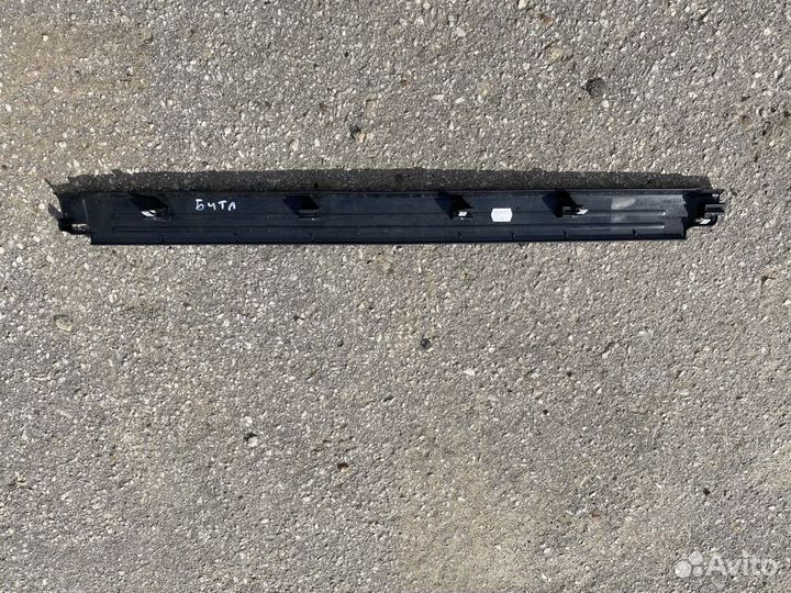 Накладка порога правая VW New Beetle A4