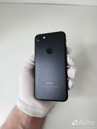 iPhone 7, 32 ГБ