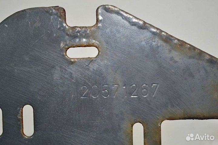 Кронштейн проводки volvo FH16 (01.93)