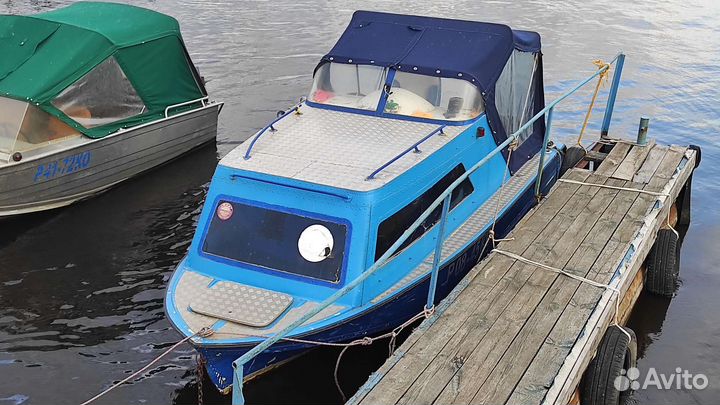 Амур 3 с рубкой и мотором Mercury 115 4х тактный