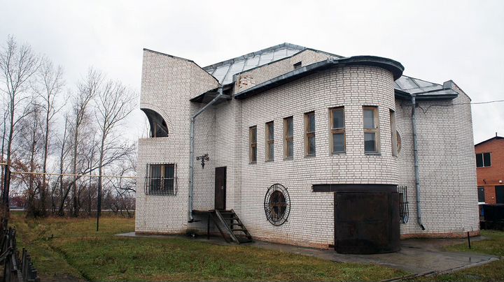 Коттедж 260 м² на участке 8 сот.