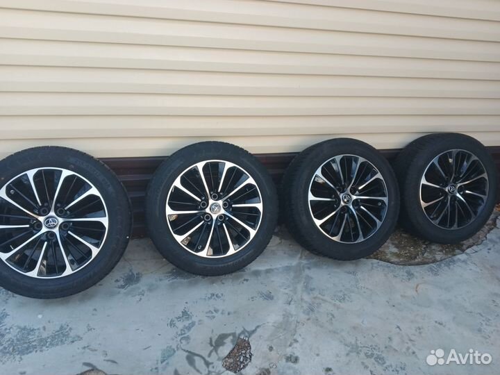 Комплект колес r17 215/55