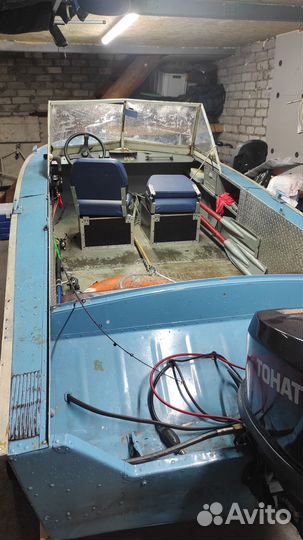 Лодка с мотором