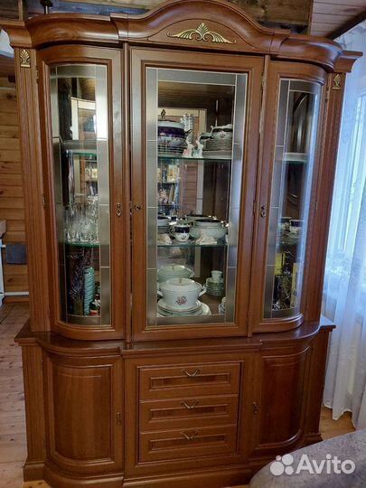 Буфеты и серванты бу