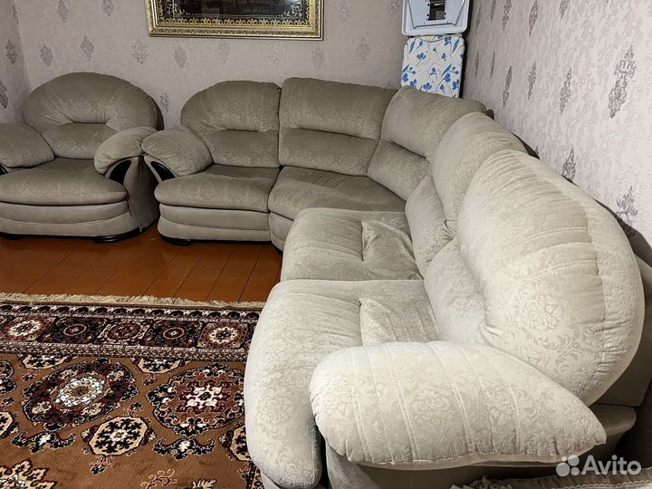 Угловой диван бу