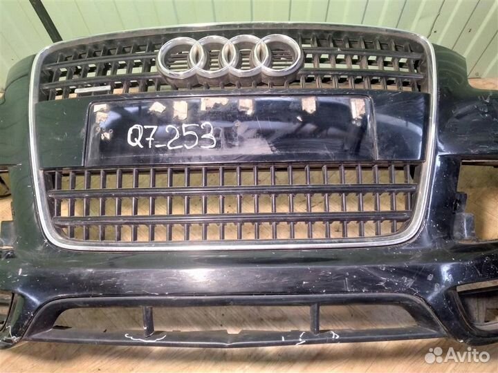 Бампер передний Audi Q7 4LB BUG