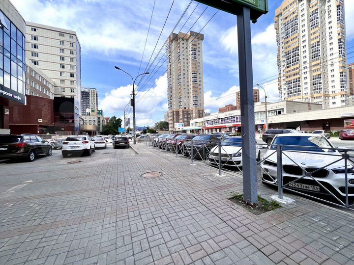 Надёжный габ. Первая линия улицы Фрунзе, 382 м²