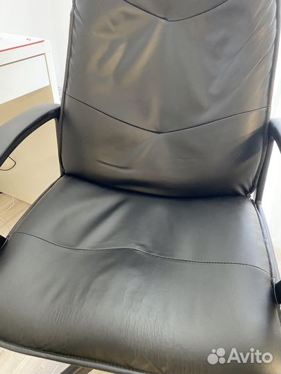 Компьютерное кресло