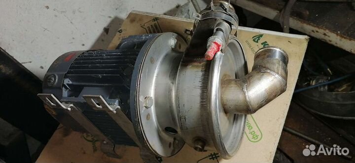 Электронасос для подачи агрессивной горячей и холо