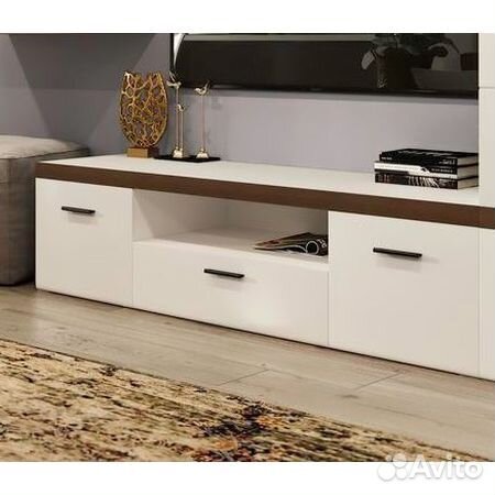 Тумба под TV/ Тумба белая в наличии