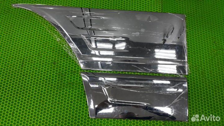 Накладка двери правая Mitsubishi Canter FE70D 4M40