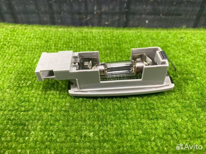 Плафон салона Volkswagen Passat B5 AZM 2004