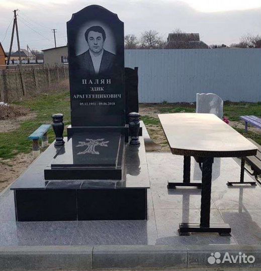 Памятники (мрамор и гранит)