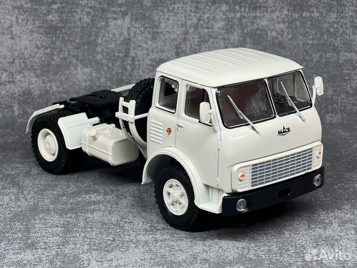 Модель маз 5429 1/43 нап
