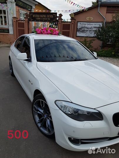 Свадебные украшения на машину