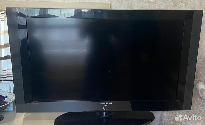 Телевизор samsung