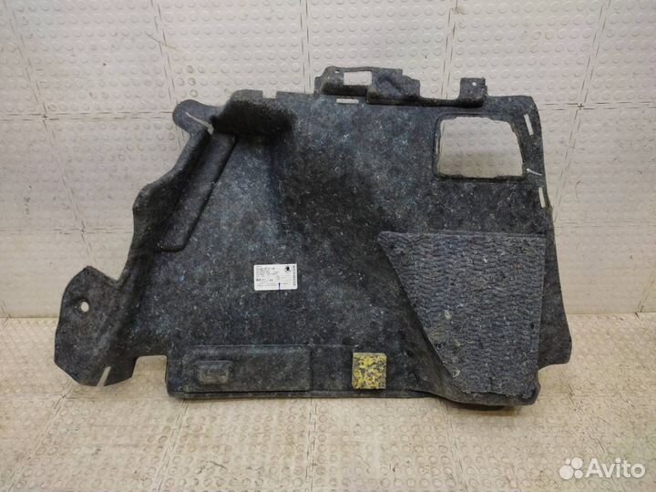Обшивка багажника левая Skoda Karoq 2017