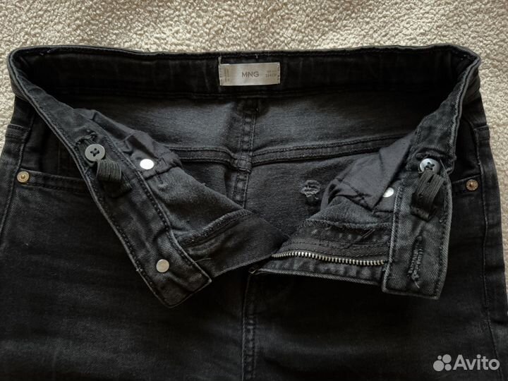 Джинсы mango