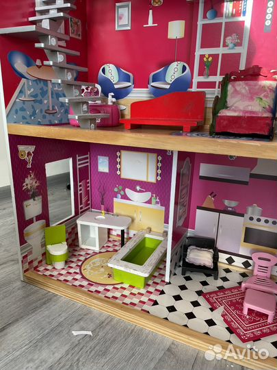 Домик кукольный