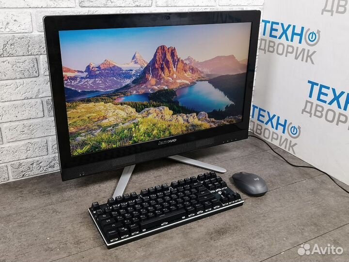 Моноблок Lenovo C560 23