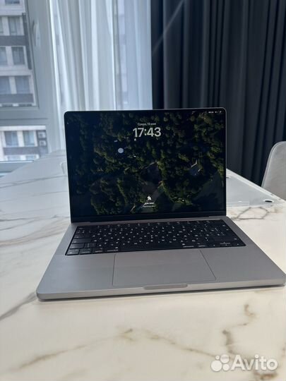 Apple MacBook Pro 14 m1 pro