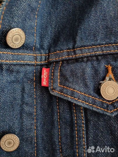 Джинсовая куртка женская levi's