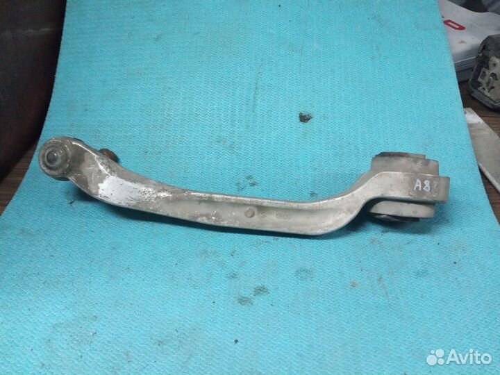 Рычаг передний Audi A8 Д3