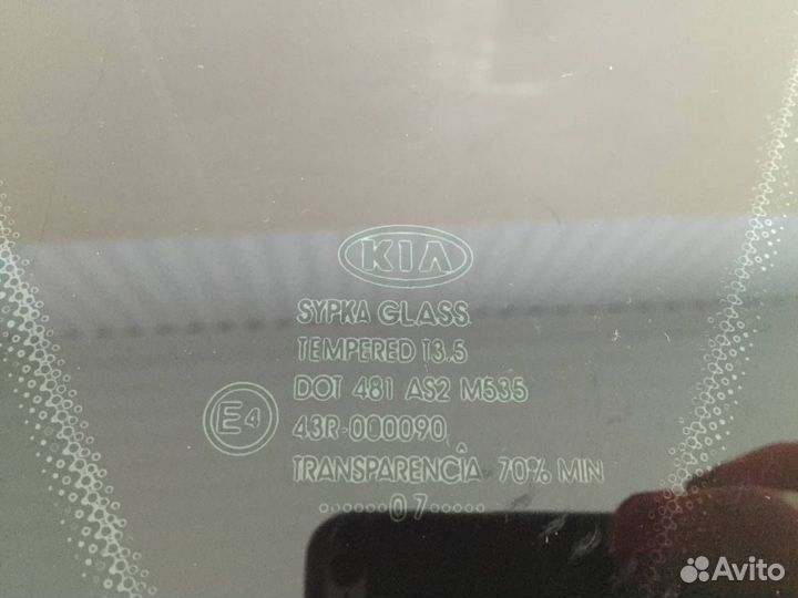 Стекло кузовное глухое правое Kia Ceed ED 2007-201