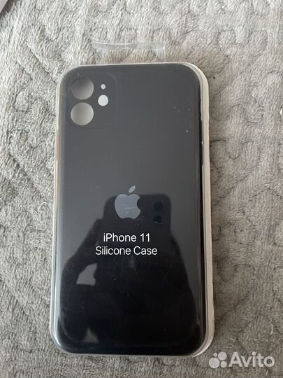 Чехол на iPhone 11