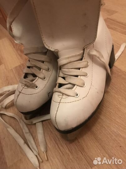 Коньки фигурные детские 32