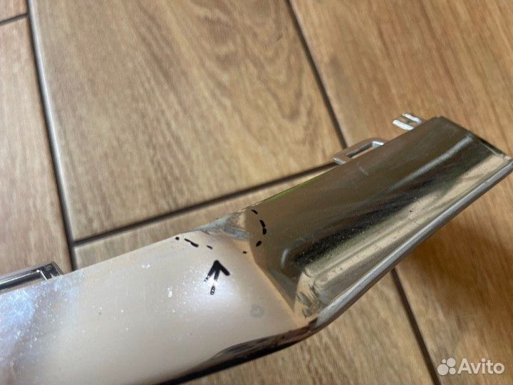 Накладка бампера передняя левая Mercedes C Class