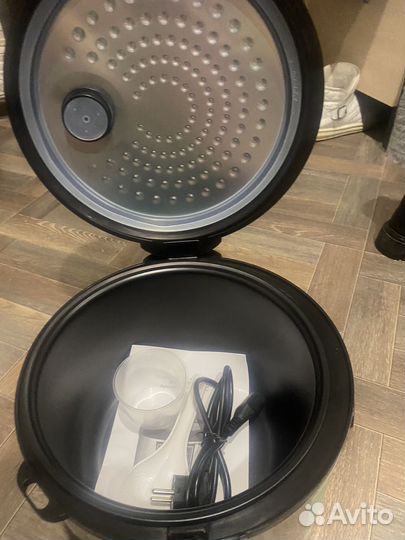 Мультиварка новая