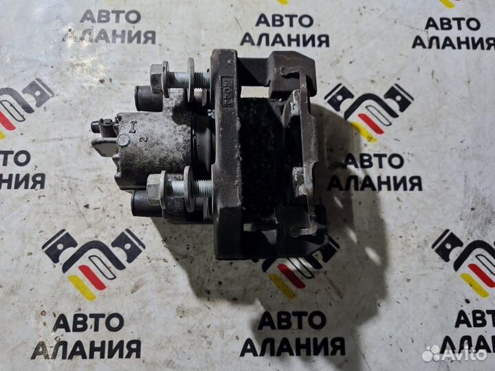 Суппорт задний левый Bmw 5 E60 N52B25 2006