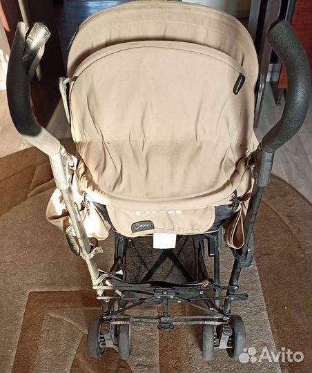 Прогулочная коляска трость