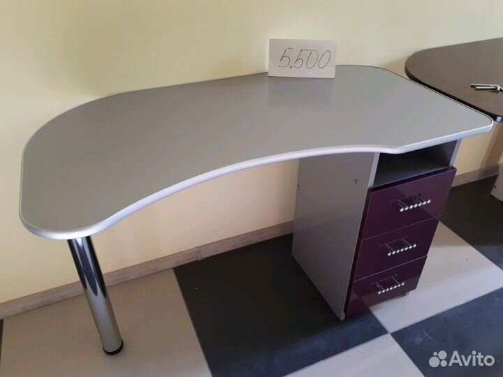 Туалетный столик