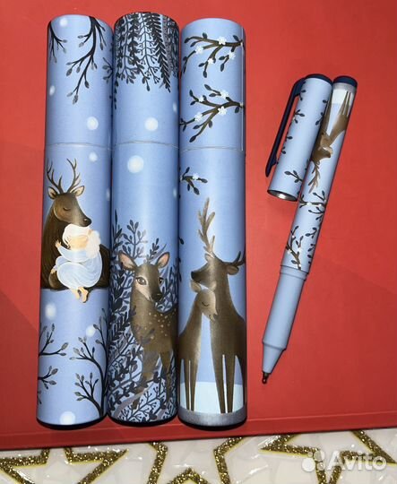 Красивая шариковая ручка синяя