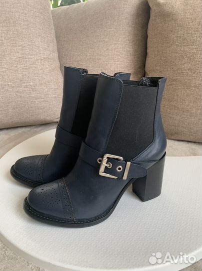 Полусапожки из натуральной кожи 39