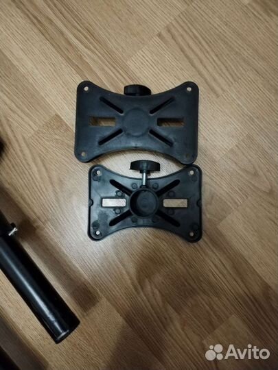 Стойка для акустической системы тринога