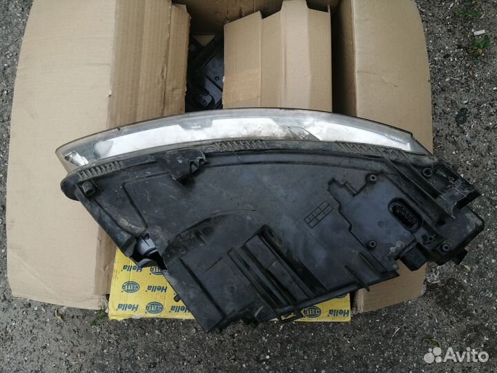 Фары передние Audi