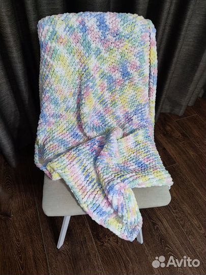 Плед ручной работы из плюшевой пряжи